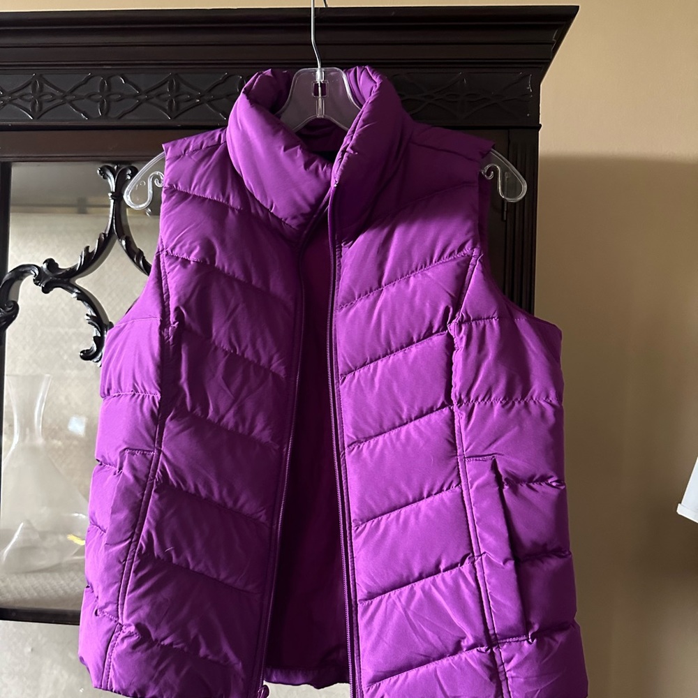 Lands End purple puffer vest XS